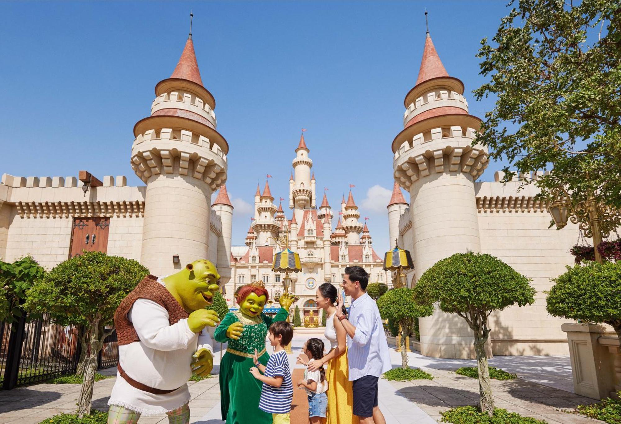 3D2N & Play Deluxe Room complimentary One Tickets to Universal Studios Singapore & Singapore Oceanarium